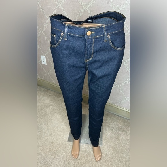 Forever 21 Denim Skinny Jeans Size 30 NWT - Picture 1 of 10